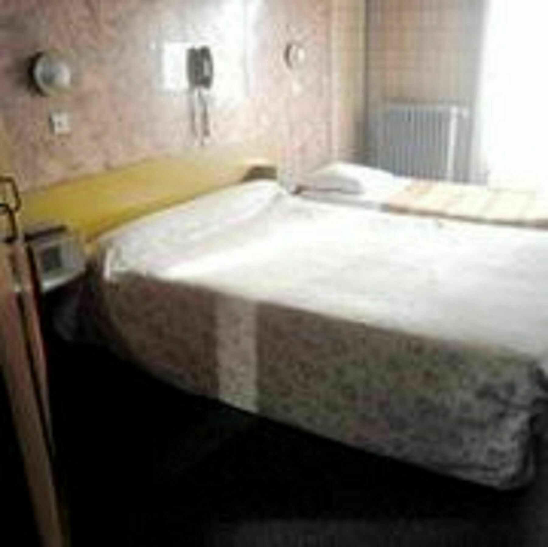 Hotel De La Comete Paris Exterior photo